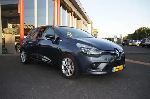 Used RENAULT CLIO Petrol 2018 Ad 