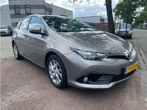 Annonce TOYOTA AURIS Essence 2017 d'occasion 