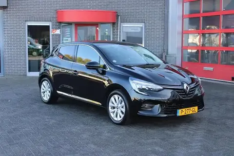 Used RENAULT CLIO Hybrid 2022 Ad 