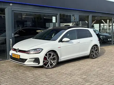 Used VOLKSWAGEN GOLF Petrol 2019 Ad 