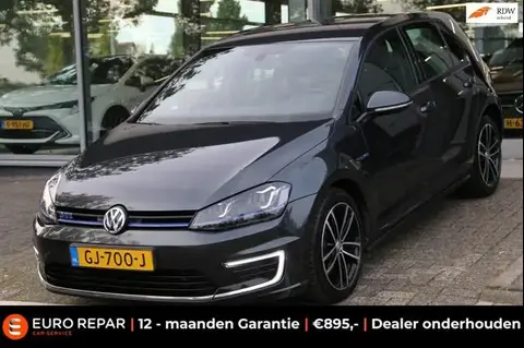 Used VOLKSWAGEN GOLF Hybrid 2015 Ad 