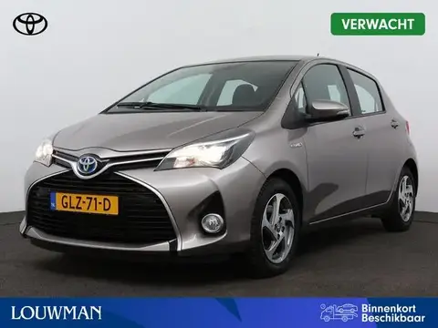 Used TOYOTA YARIS Hybrid 2015 Ad 