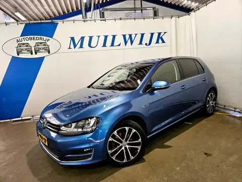 Used VOLKSWAGEN GOLF Petrol 2015 Ad 