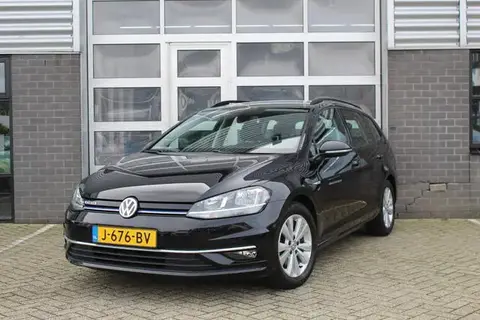 Used VOLKSWAGEN GOLF Petrol 2020 Ad 