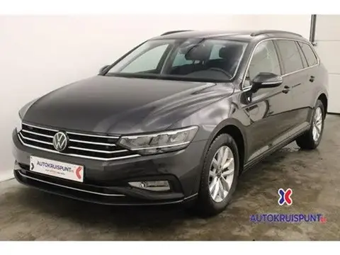 Used VOLKSWAGEN PASSAT Petrol 2023 Ad 