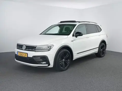 Used VOLKSWAGEN TIGUAN Petrol 2020 Ad 