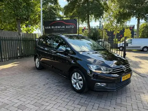 Used VOLKSWAGEN TOURAN Diesel 2015 Ad 