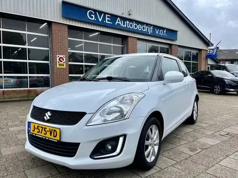 Used SUZUKI SWIFT Petrol 2015 Ad 