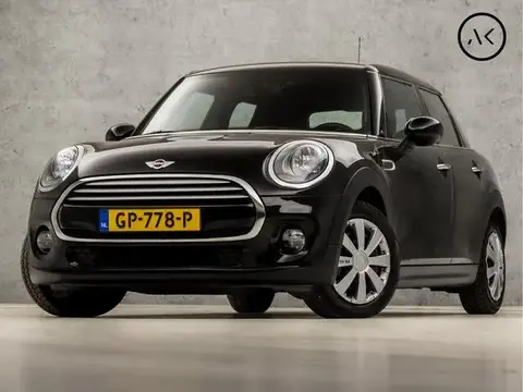 Used MINI COOPER Petrol 2015 Ad 