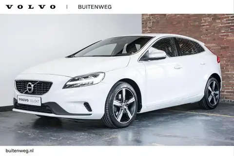 Annonce VOLVO V40 Essence 2019 d'occasion 