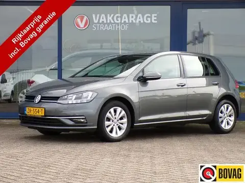 Used VOLKSWAGEN GOLF Petrol 2018 Ad 