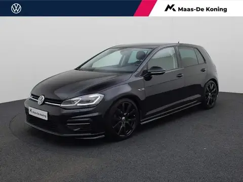 Used VOLKSWAGEN GOLF Petrol 2018 Ad 