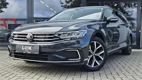 Used VOLKSWAGEN PASSAT Hybrid 2021 Ad 