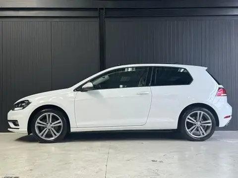 Used VOLKSWAGEN GOLF Petrol 2017 Ad 