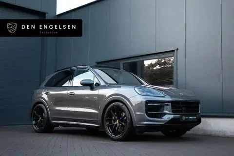 Used PORSCHE CAYENNE Hybrid 2024 Ad 