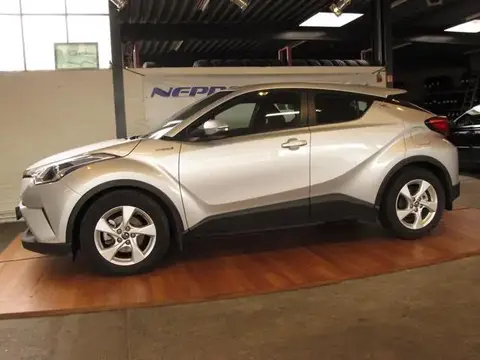 Used TOYOTA C-HR Hybrid 2018 Ad 