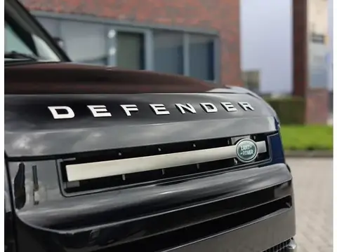 Used LAND ROVER DEFENDER Hybrid 2024 Ad 