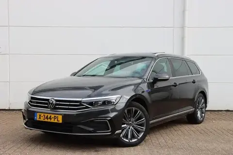 Used VOLKSWAGEN PASSAT Hybrid 2023 Ad 