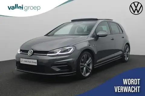 Used VOLKSWAGEN GOLF Petrol 2018 Ad 