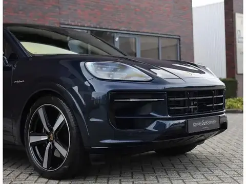 Used PORSCHE CAYENNE Hybrid 2024 Ad 