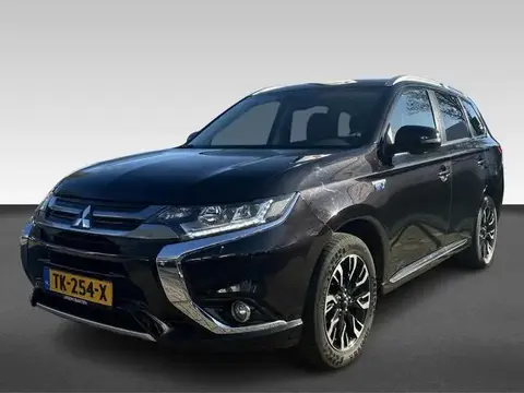 Used MITSUBISHI OUTLANDER Hybrid 2016 Ad 