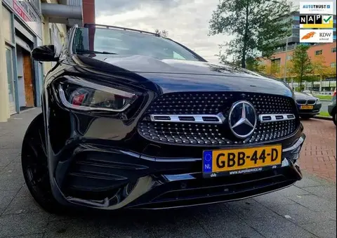 Used MERCEDES-BENZ CLASSE GLA Hybrid 2022 Ad 