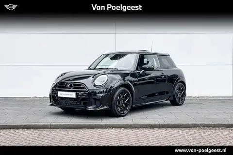 Used MINI COOPER Petrol 2024 Ad 