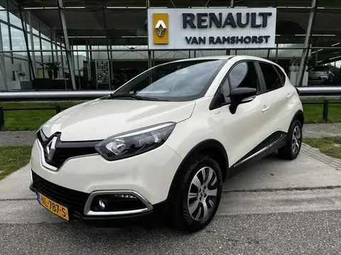 Used RENAULT CAPTUR Diesel 2017 Ad 