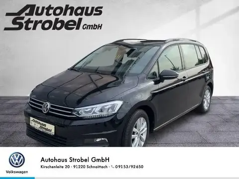 Used VOLKSWAGEN TOURAN Petrol 2018 Ad 