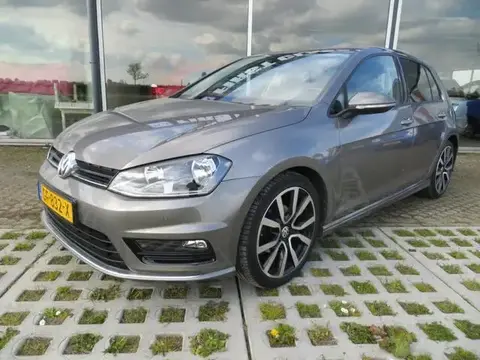 Annonce VOLKSWAGEN GOLF Essence 2015 d'occasion 