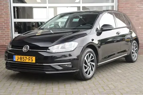 Used VOLKSWAGEN GOLF Petrol 2018 Ad 