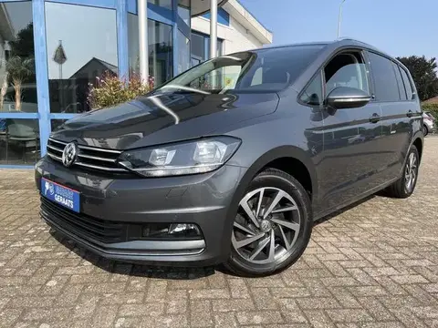 Used VOLKSWAGEN TOURAN Petrol 2018 Ad 