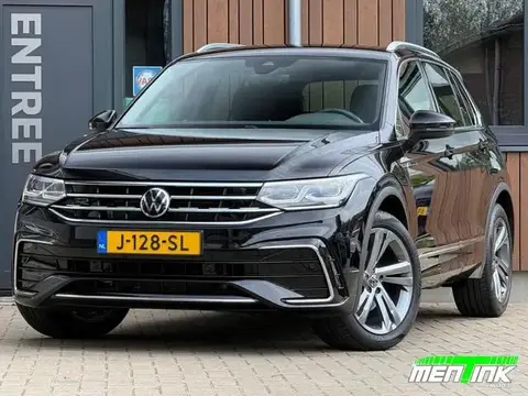 Used VOLKSWAGEN TIGUAN Petrol 2020 Ad 