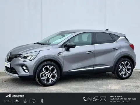 Used RENAULT CAPTUR Hybrid 2023 Ad 