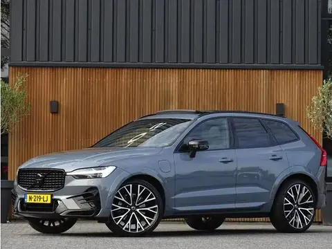 Used VOLVO XC60 Hybrid 2021 Ad 