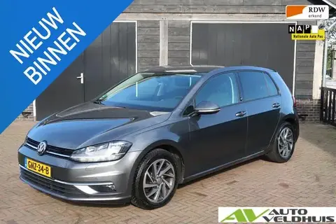 Used VOLKSWAGEN GOLF Petrol 2017 Ad 