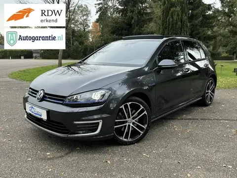 Used VOLKSWAGEN GOLF Hybrid 2015 Ad 