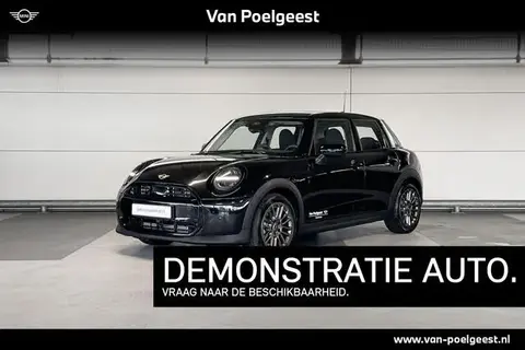 Used MINI COOPER Petrol 2024 Ad 