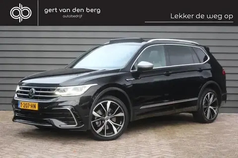 Used VOLKSWAGEN TIGUAN Petrol 2022 Ad 