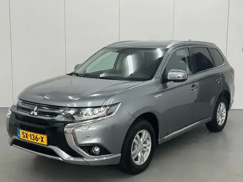 Used MITSUBISHI OUTLANDER Hybrid 2018 Ad 