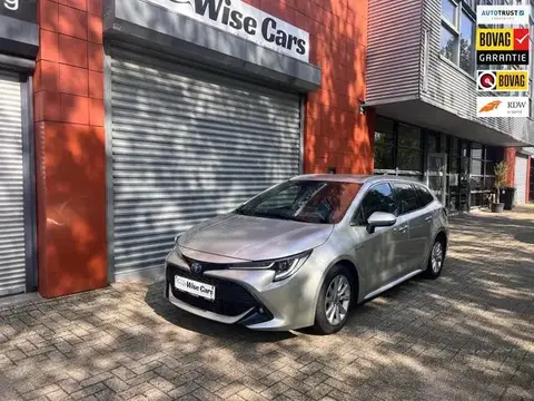 Used TOYOTA COROLLA Hybrid 2019 Ad 