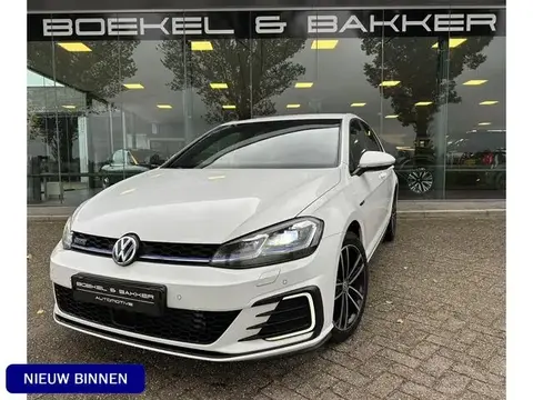 Used VOLKSWAGEN GOLF Hybrid 2017 Ad 