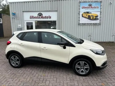 Used RENAULT CAPTUR Petrol 2015 Ad 