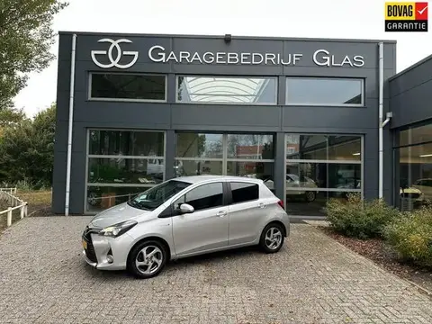 Used TOYOTA YARIS Hybrid 2016 Ad 