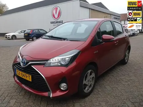 Used TOYOTA YARIS Hybrid 2015 Ad 