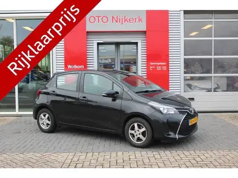 Used TOYOTA YARIS Petrol 2015 Ad 