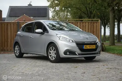 Used PEUGEOT 208 Petrol 2017 Ad 