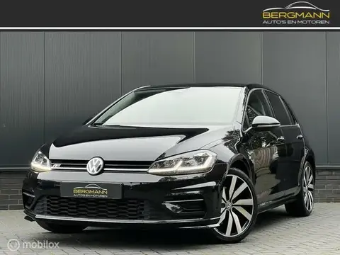 Used VOLKSWAGEN GOLF Petrol 2019 Ad 