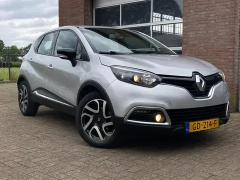 Used RENAULT CAPTUR Petrol 2015 Ad 