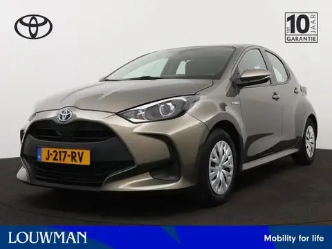 Used TOYOTA YARIS Hybrid 2020 Ad 